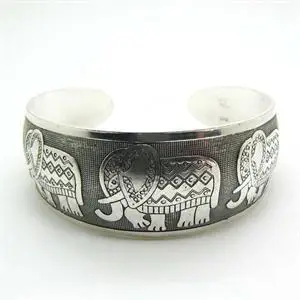 Vintage Boho Style Elephant Tibetan Tibet Totem Bracelets Elegant Round Metal Cuff Bangles Women Jewelry metal bracelet