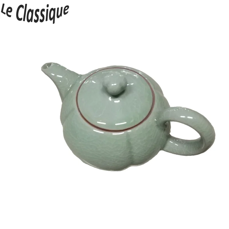 ceramic tea pot