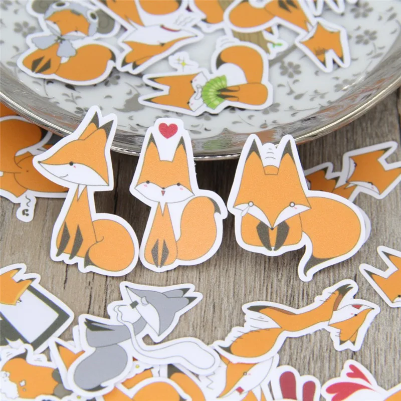 En Ligne 40 pcs lot Drôle petit renard DIY Décoratif papier Autocollant Decal Pour Téléphone De Voiture Ordinateur Portable Album diary Sac À Dos Enfants Jouet Autocollants