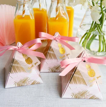 

100Pcs Pink Pineapple Triangular Pyramid Wedding Favors Candy Boxes Bomboniera Chocolate Box Party Gift Box With Ribbons & Tags