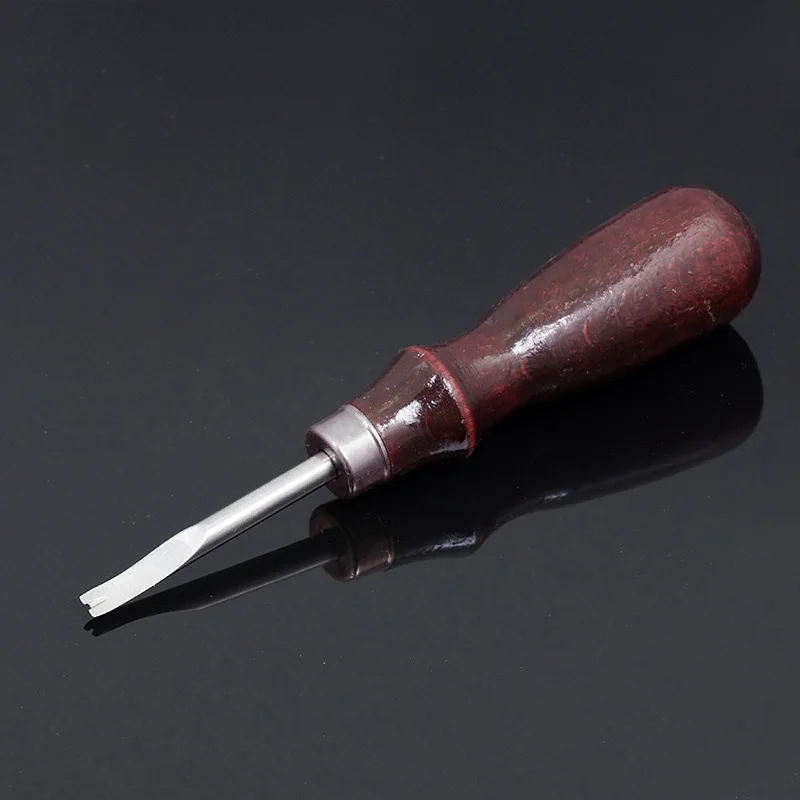 

Leather Craft Cutting Tool Used The Edge Angle of The Peeling Leather, The Blade Angle Shape Is Innovated and The Edge Is Sharp