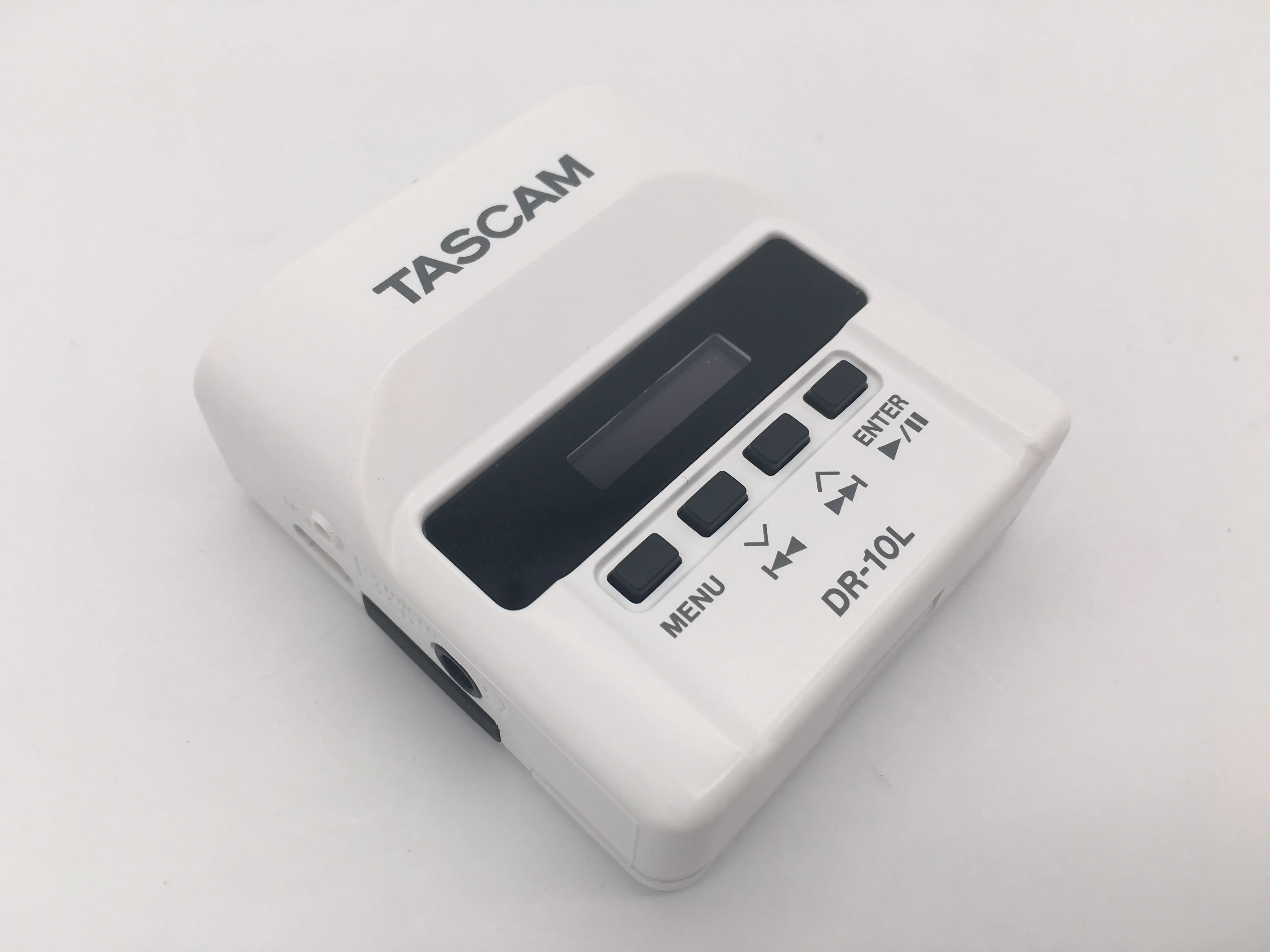 Original TASCAM DR-10LW digital recorder with lavalier microphone