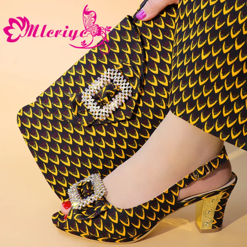 

Italian Style Rhinestone Ladies Shoes And Bag Set Summer High Heels Shoes And Purse Set For Party Size 38-42