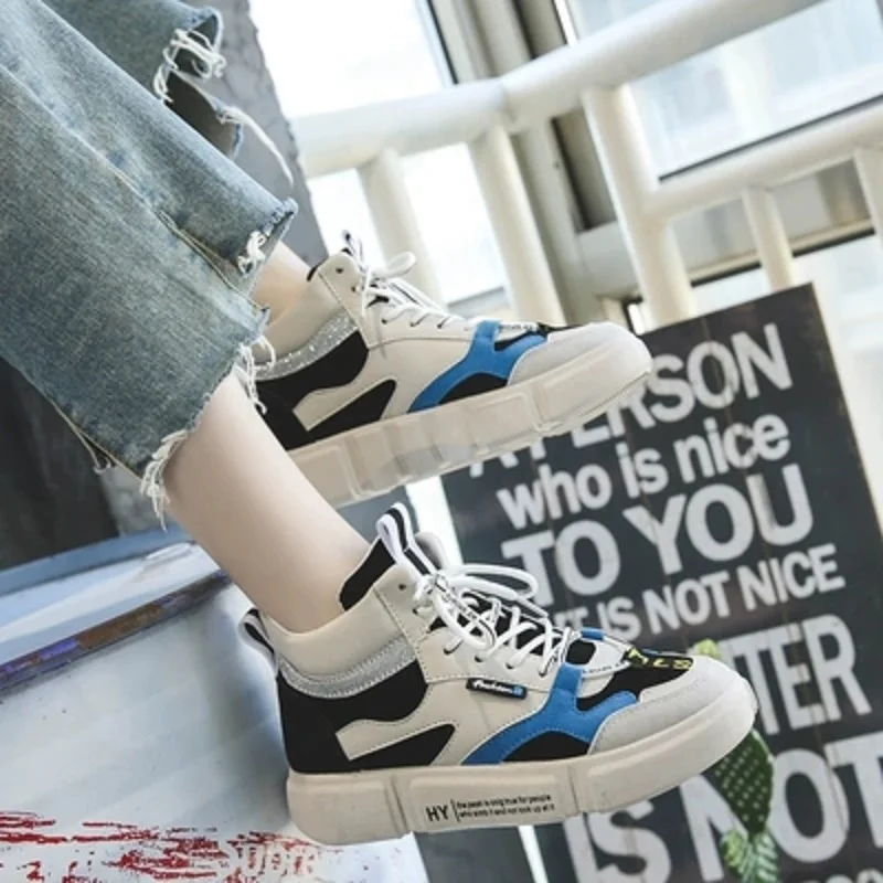 

Korean version of the 2019 winter new high-top women's shoes Korean winter shoes wild students casual running shoes winter