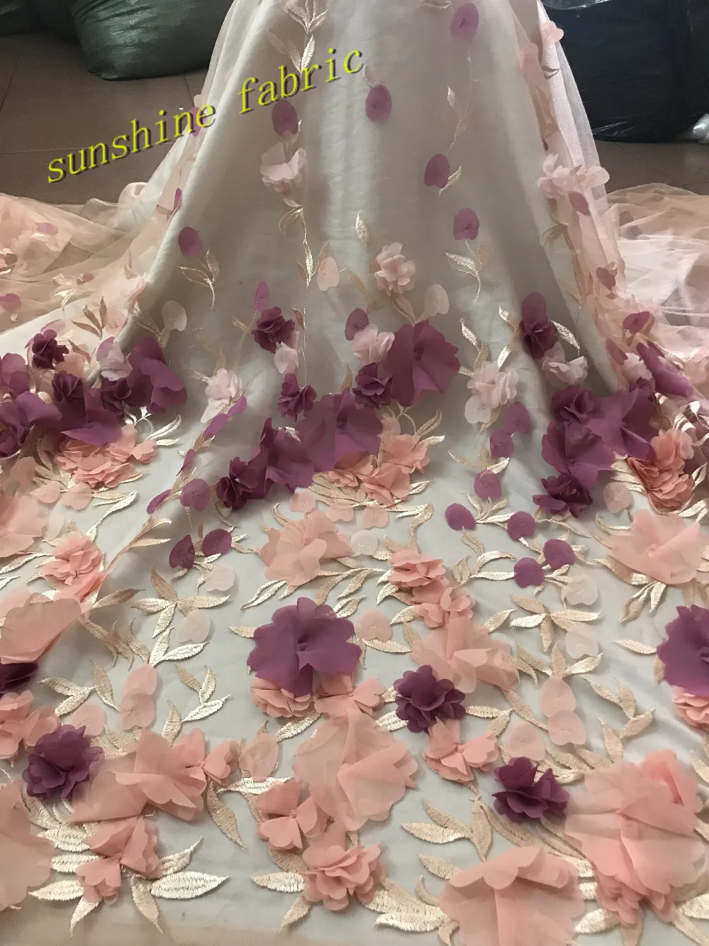 

High Quality Nigerian Lace Fabrics ZH1861007 African French Net Lace Embroidered Tulle Mesh 3D Applique Lace Fabrics