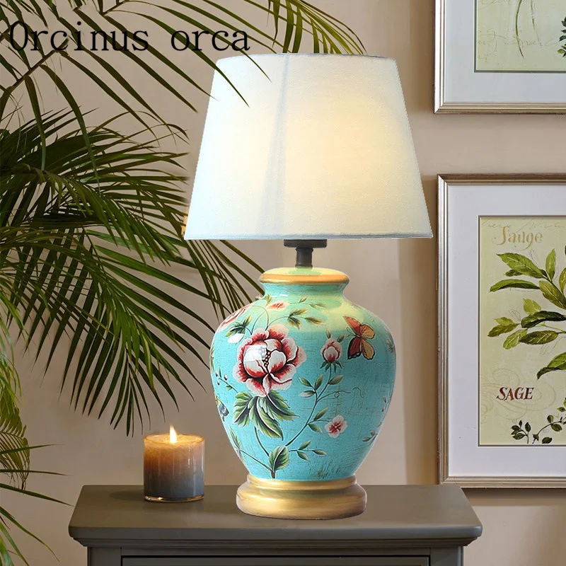 

American modern hand-painted ceramic table lamp study bedroom bedside lamp European retro ceramic table lamp free shipping