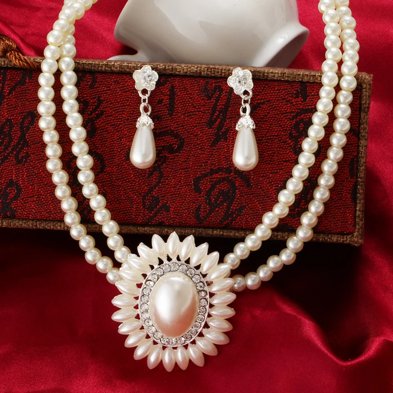 

MINHIN Bohemia Imitation Pearl Necklace Earrings Set Dubai African Beads Costume Acessories Women Bridal Wedding Jewelry Sets