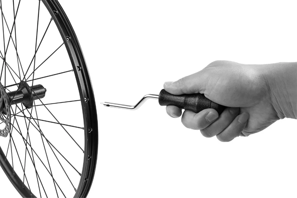 bike spoke tool