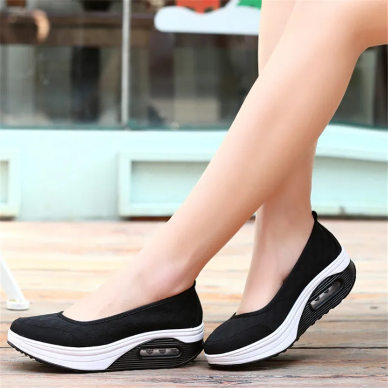

Sneakers Woman Plus zapatos mujer woman flat Casual shoes Air damping wedges fashion Breathable mesh girl leisure tenis feminino