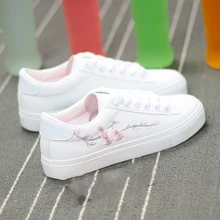 Bianco Casual Scarpe Da Ginnastica Degli Appartamenti Delle Donne Scarpe di Tela di Autunno della Molla Del Merletto-up Fiore Casual Scarpe Delle Signore della Donna Tennis Feminino(China)