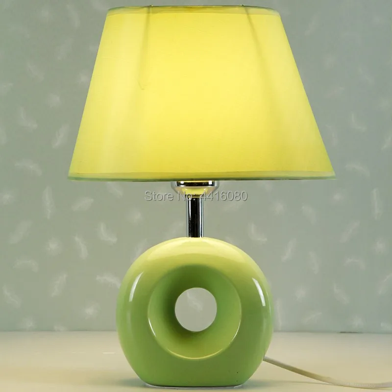 

Bedroom bedside led lamp, European style creative ceramics, retro wedding, romantic and warm living room, modern and simple. eu