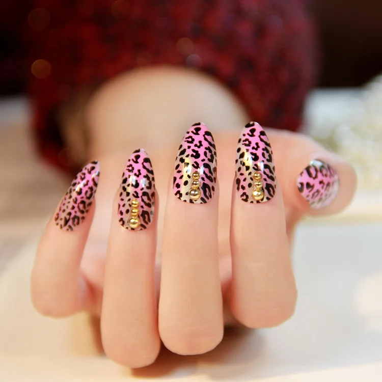 Дизайн ногтей острые короткие. Nails point. Темный маникюр. Ярко розовые ногти острые. Nails point.