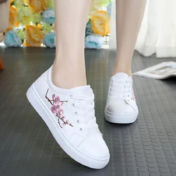 

Women Casual Shoes New Arrival Women's Shoes Fashion White Shoes Women Summer Female Flats Embroidery Breathable Women Sneakers