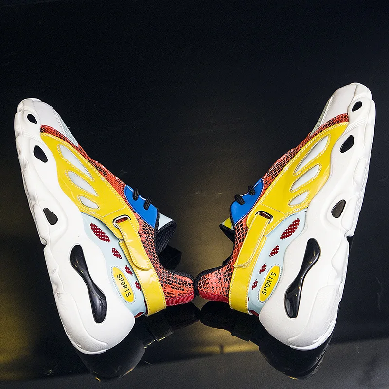 

Ins explosion models casual flat women's shoes trend retro butterfly shoes wild street beat breathable Single shoes.