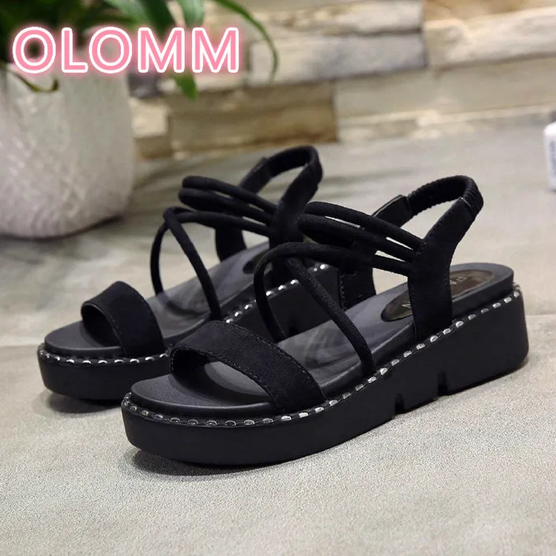 

Summer 2019 new Korean version of flat-soled muffin shoes with thick soles