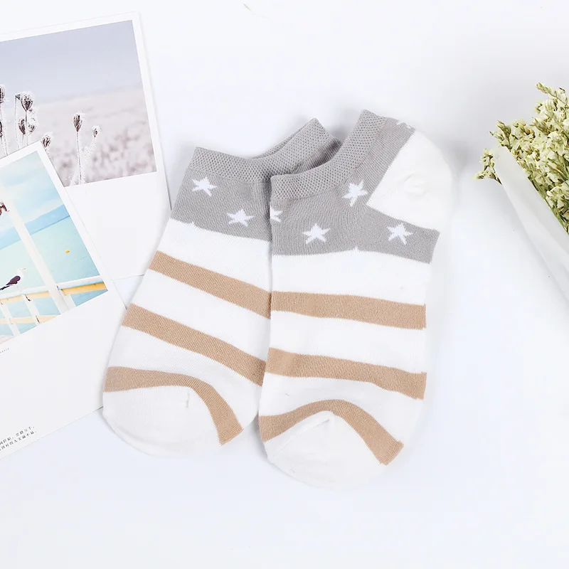 Женские хлопковые носки ярких цветов со звездами и полосками, дышащие эластичные короткие носки - Цвет: 1