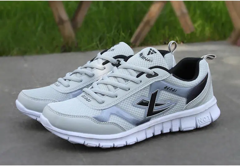 Men's Comfortable Ultra-light Lace-up Mesh Shoes-Black