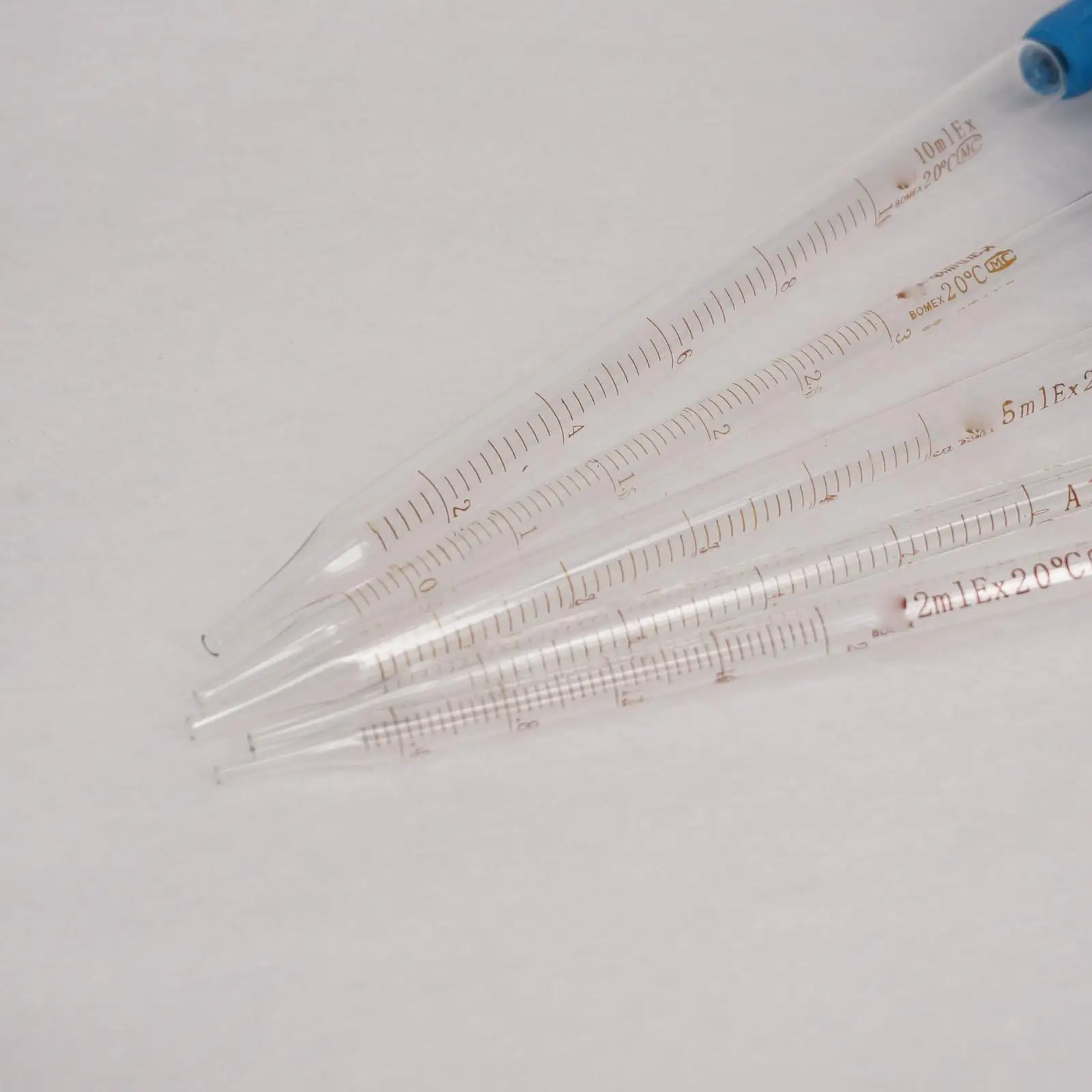 Glass Graduated Pipette Set with Rubber Bulb – Precision Liquid Dispenser