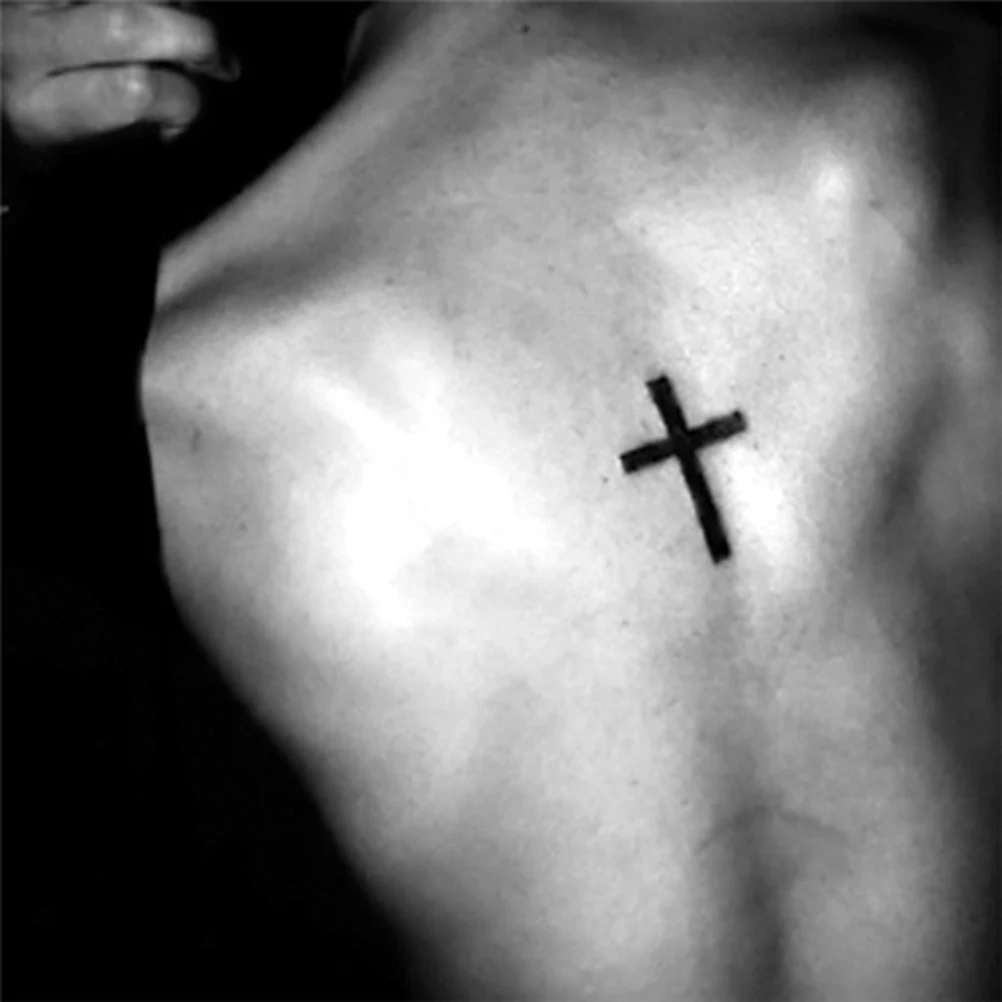 

1 Sheet Fake Transfer Skin Tags Waterproof Tattoos Stickers Cross Pattern Arm Finger Body Art Flash Tattoo 10.5*6cm