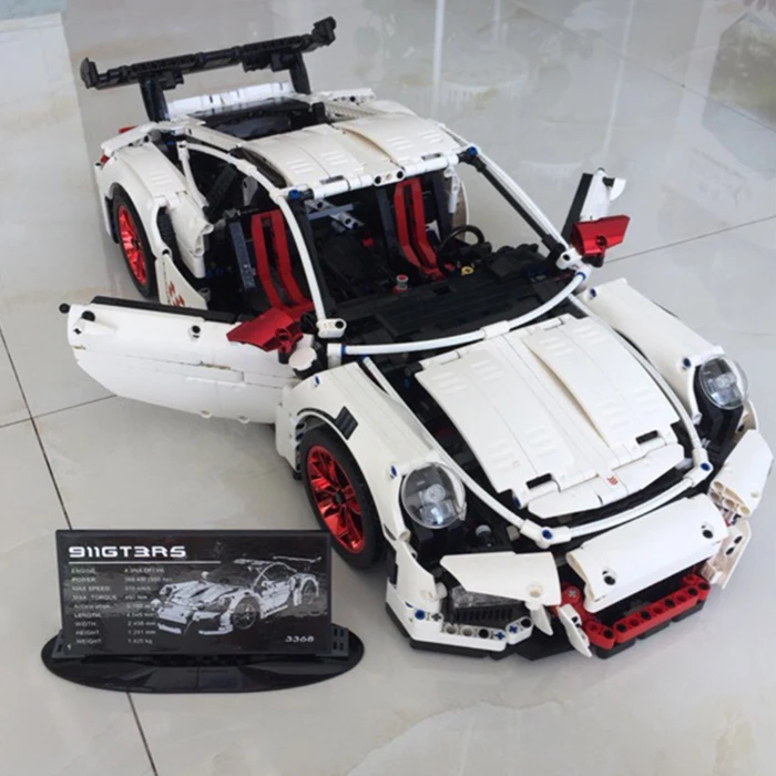 

2728pcs 1/8 Super Sports Car Building Block Mechanical Car Learning Educational Toys Gifts for kids aged 6 years and up