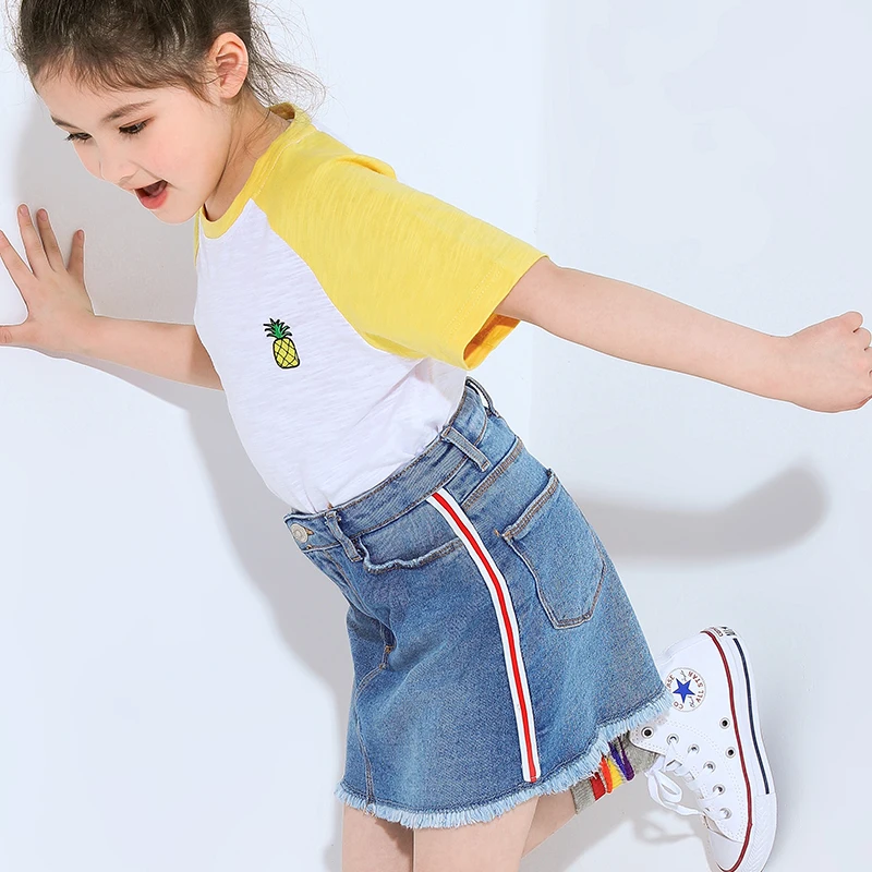 Pioneer Kids/короткие джинсовые юбки для девочек; Полосатое мини-платье в стиле пэчворк; Джинсовая юбка для маленьких девочек; одежда для детей; EDQ910057