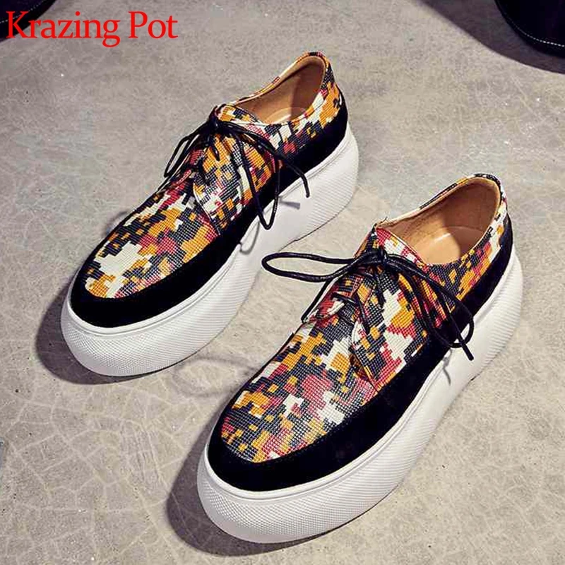

Krazing pot 2019 cow patterns leather lace up casual round toe sneaker increasing platform mixed color cozy vulcanized shoes L12
