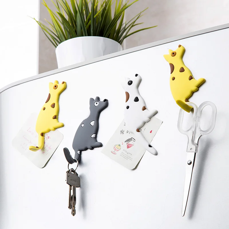 

Creative cartoon puppy fridge magnet Tail hook design refrigerator decoration multi-purpose use of PVC material Room Decoration