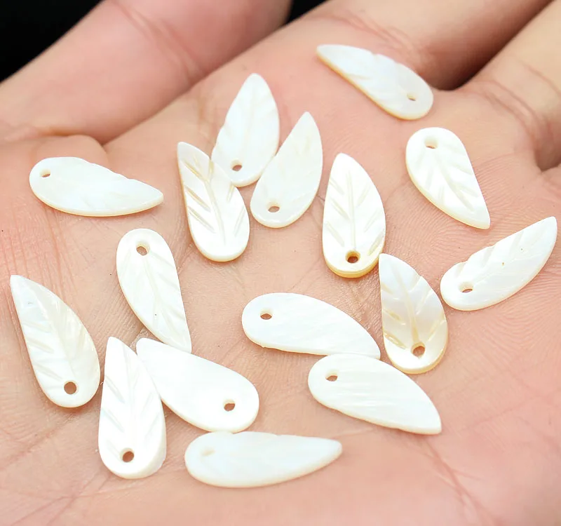 

20pcs mini small MOP Shell Carved Leaf Pendant,mother of pearls shell leaf, shell pendant, leaf beads
