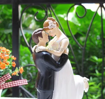 

Free Shipping Fashion Wedding Cake Topper Tender Moment Couple Figurine Funny Wedding Cake Toppers for Wedding Decoration