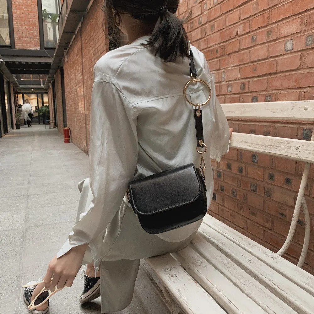 خمر جلدية نمط الحجر أكياس Crossbody للنساء 2019 جديد أزياء صغيرة رسول حقيبة كتف السيدات بسيطة حقائب