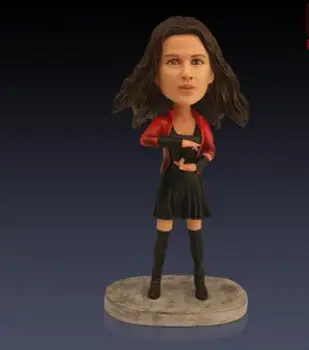 

Ugliness recovery alliance marvel hero resin crafts car shake hands to create the scarlet witch of sculpture crafts statue