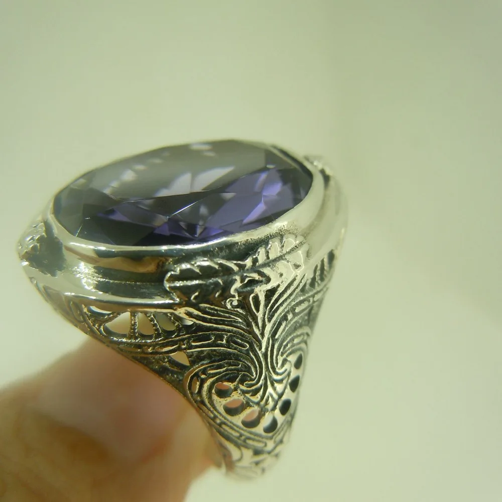 

Custom processing wholesale and retail antique silver ring hollow out beautifully carved decorative pattern purple noble ring