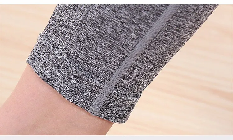 3083924825_763338427_04