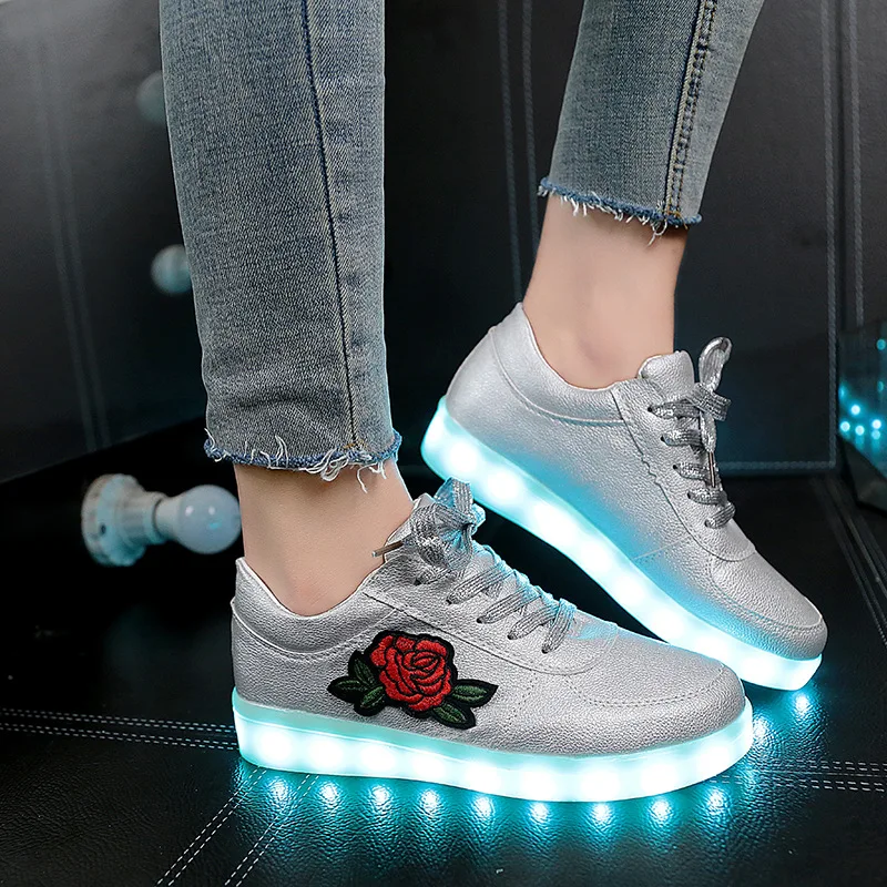 Размеры 30-41, светящиеся кроссовки для девочек и мальчиков, обувь с подсветкой, светильник, обувь с цветком, светящиеся кроссовки, Детские красовки, задний светильник - Цвет: Silver2