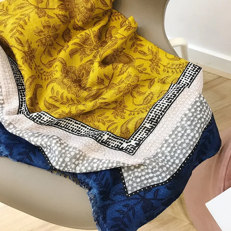 9384707659_1960621432