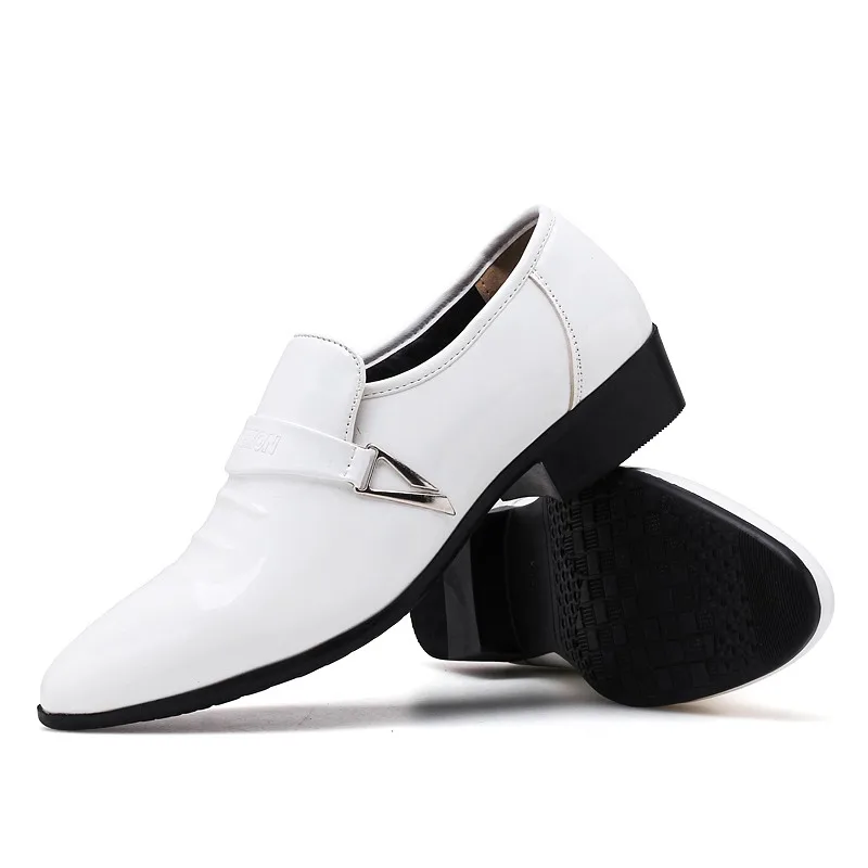Preto Branco Loafers Mocassins de Couro de