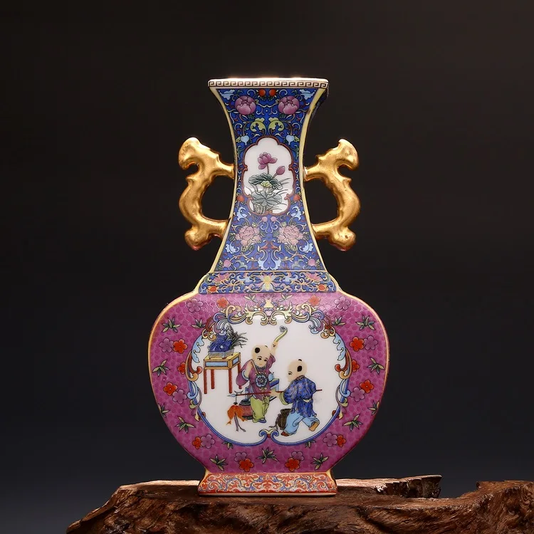 

Jingdezhen Ceramic Qing Yong Zheng Year Antique china porcelain Double Eeared Enameled Gilt Square Flat Vase