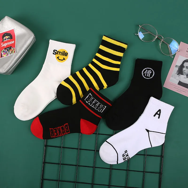 

Hyrax trends Women's and men's fashion socks Outdoor leisure socks Breathable comfort outdoor Daren tide socks
