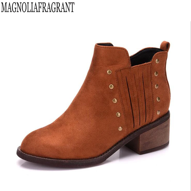 

Plus size 34-43 Women's boots Fashion Pointed Toe Ankle Boots Women's Autumn Shoes Low Heels platform rivet women shoes k547
