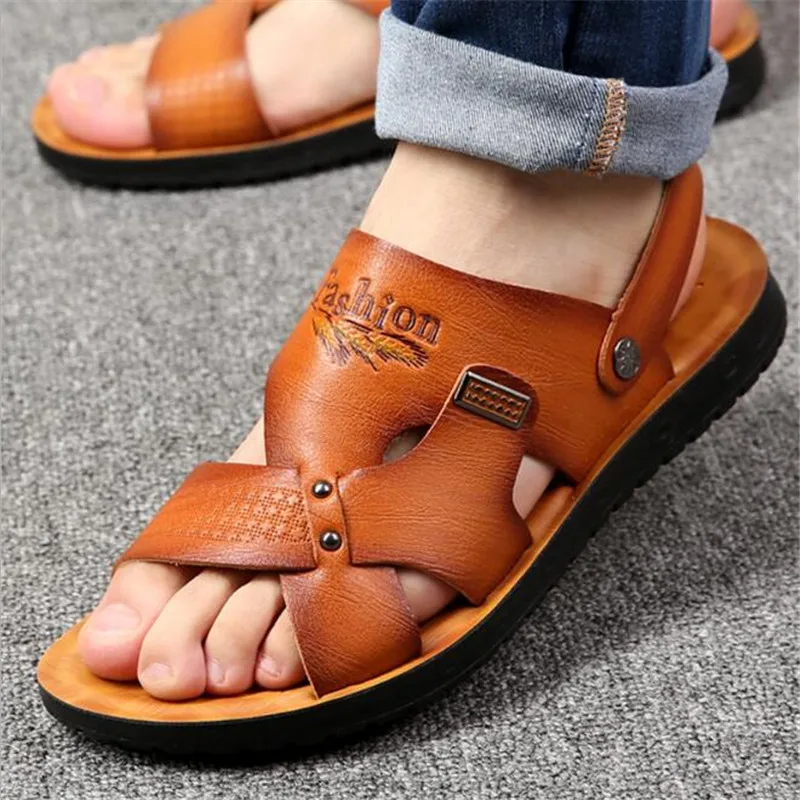 جديد 100% جلد البقر الشاطئ أحذية الرجال الاتجاه عارضة الرجال عدم الانزلاق الصنادل الرجال الصنادل النعال نجم حذاء رياضة