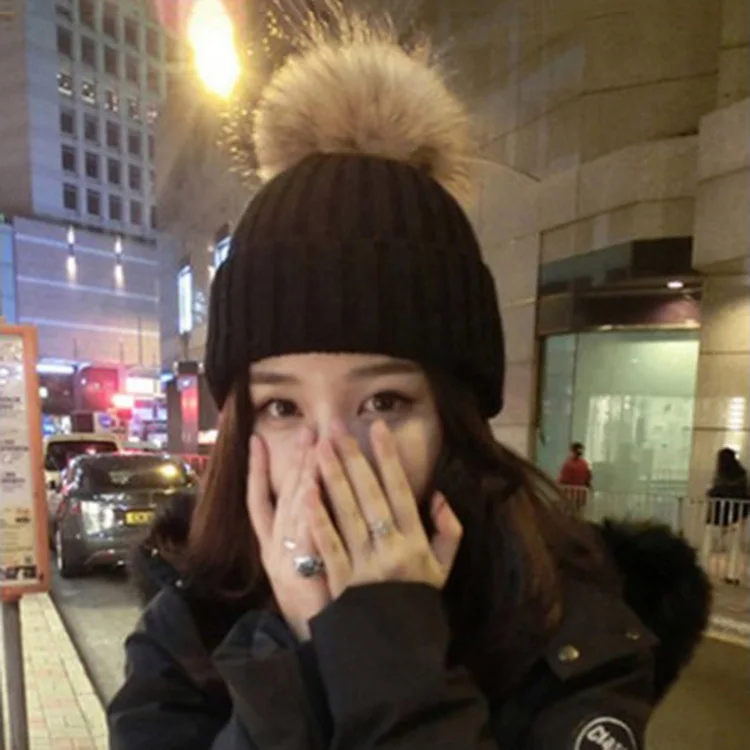 

HOT NEW 2017 Autumn And Winter Fund Thickening Hats Will Raccoon Mao Lint Knitting Hat Ma'am Tide Outdoors Keep Warm Wool
