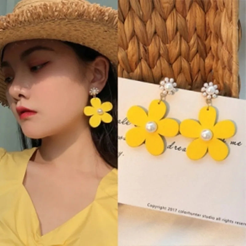 

South2019 new arrival hot Korea's simple pearl branch temperament super fairy net red light wind earrings