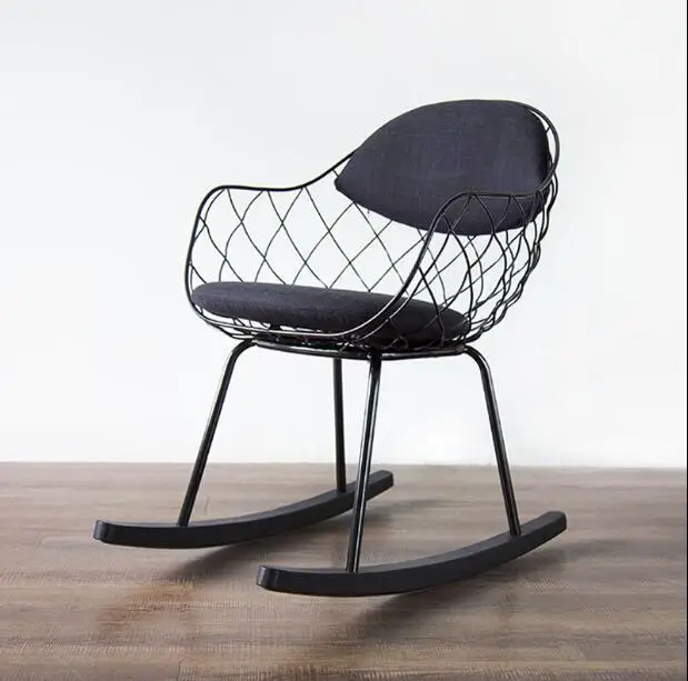 YINGYI New Arrival Metal Dining Chair With Arms Free Shippingin Dining