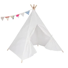 Чистый белый детский игровой дом игровая комната