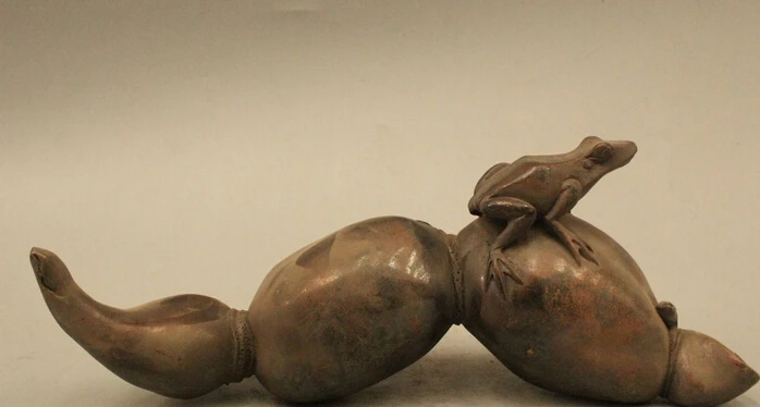 

free 10"China Chinese Folk Pure Bronze Lucky Soaring Lotus Root Frog Statue fast