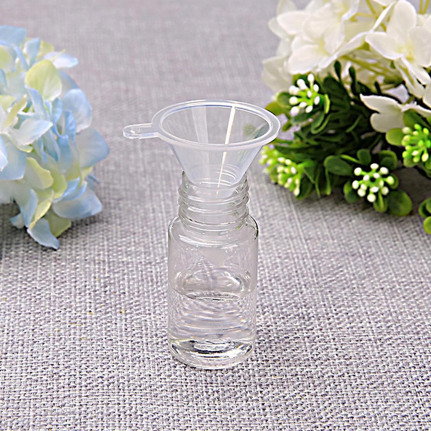 

5PCS 10ml Empty Mascara Tube Container Bottle with Wand + 5PCS Funnels + 5PCS 3ml Transfer Pipettes + 5PCS Rubber Inserts Set