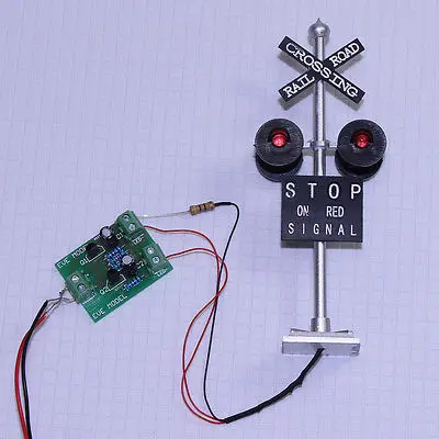 

6PCS HO Scale Railroad Crossing Signals 4 heads LED made + Circuit board flasher JTD876RP