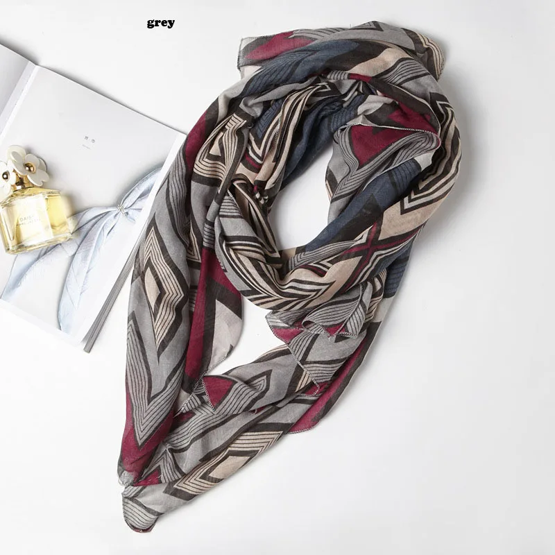 

2017 Women Geometry Pattern Zigzag Printed Quality Cotton Voile Scarf 4Colors 10pcs/lot
