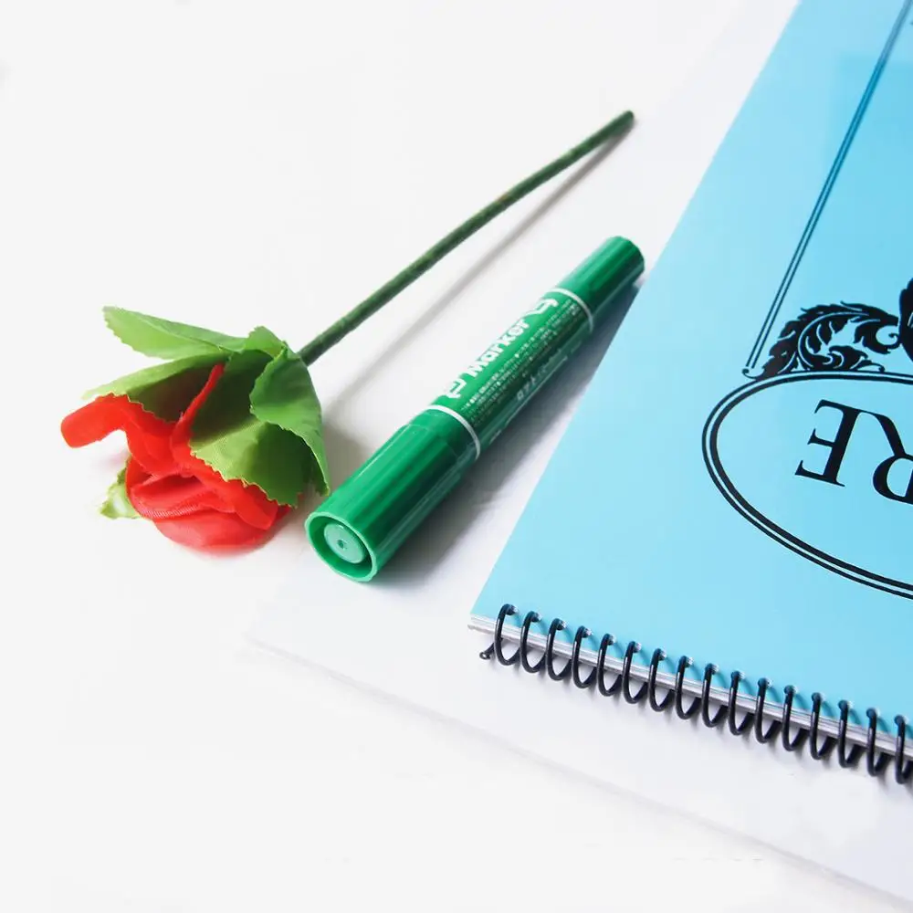 

The Rose Pad (complete kit) -- Trick , For Magician Magic Tricks Stage Illusion Gimmick Props