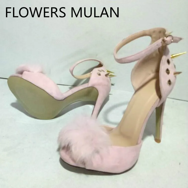 

New Winter Pink One Fur Buckle Sandalias Mujer 2018 Peep Toe Cover Heel Ankle Buckle Women Sandals Shoes With Studded Rivets